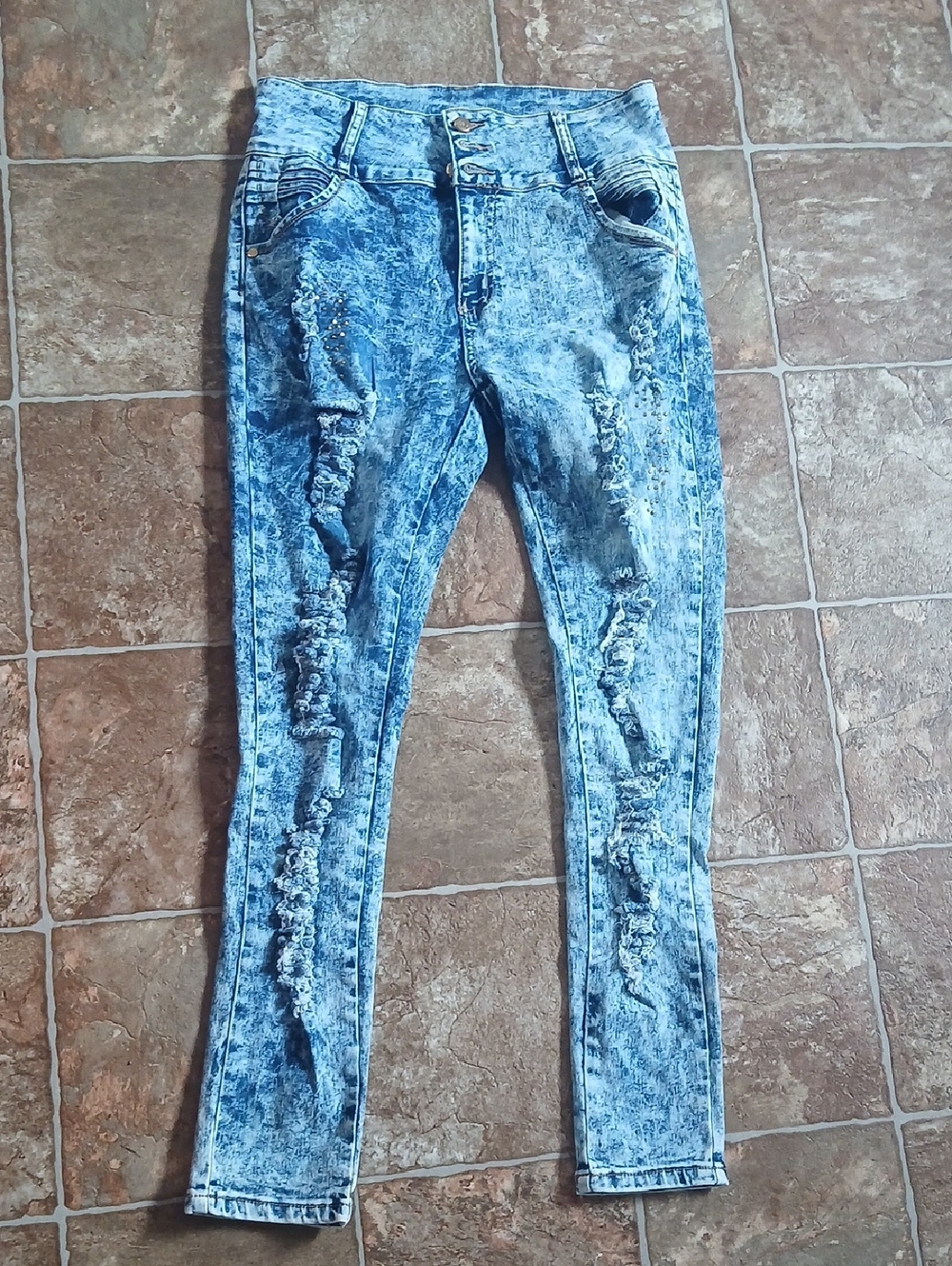 GUC Benava Acid Wash Distressed Embellished Stretchy Skinny Jeans Size 15